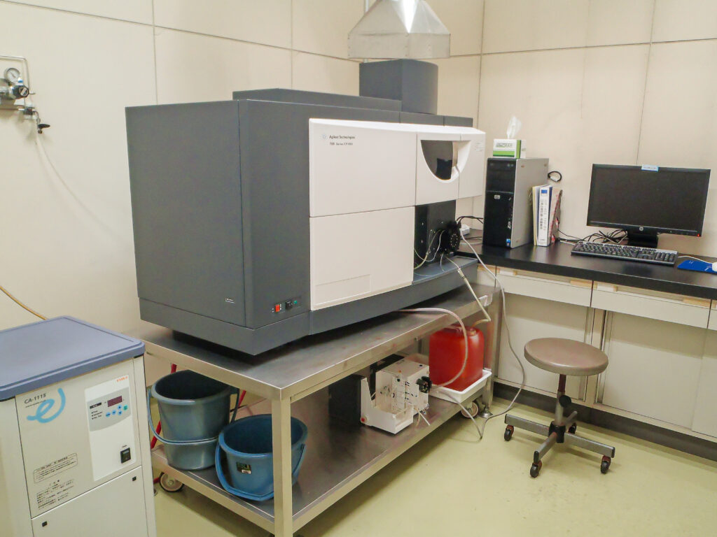 分析室 ICP発光分光分析装置